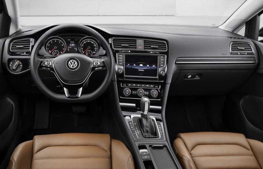  Volkswagen Golf TSI BlueMotion 2012 года  (фото 7 из 33)
